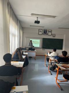 Evrensel Kolej